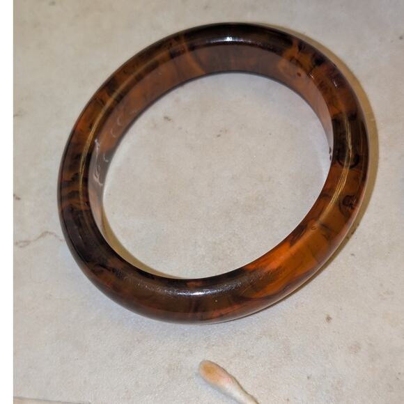 Vintage Rootbeer Bakelite Oval Bangle Bracelet - Picture 6 of 6